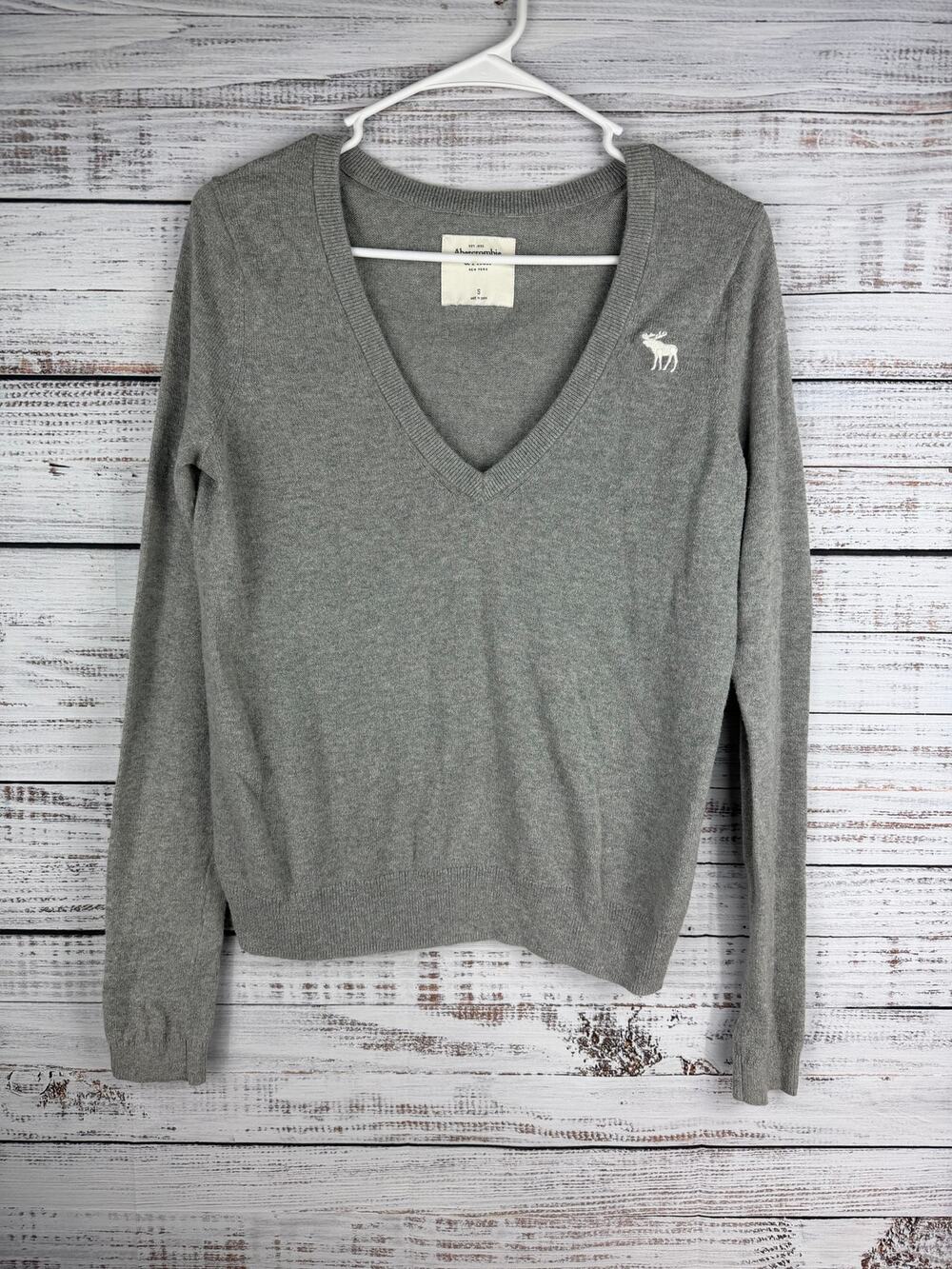 Abercrombie Fitch Gray Vneck Sweater Small Embroidered Moose Y2K Cotton Cashmere
